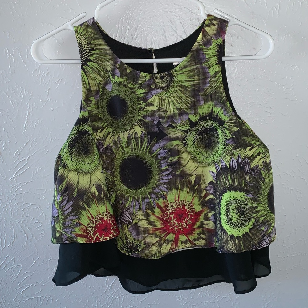 Floral layered crop